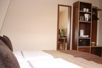 Avni Kensington 3* Londra